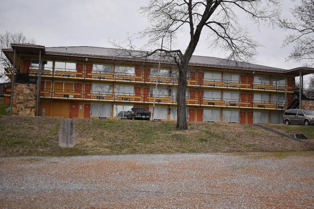 Amerivu Inn-Gilbertsville Buitenkant foto